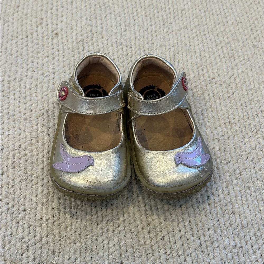 Livie and Luca Mary Jane’s size 6